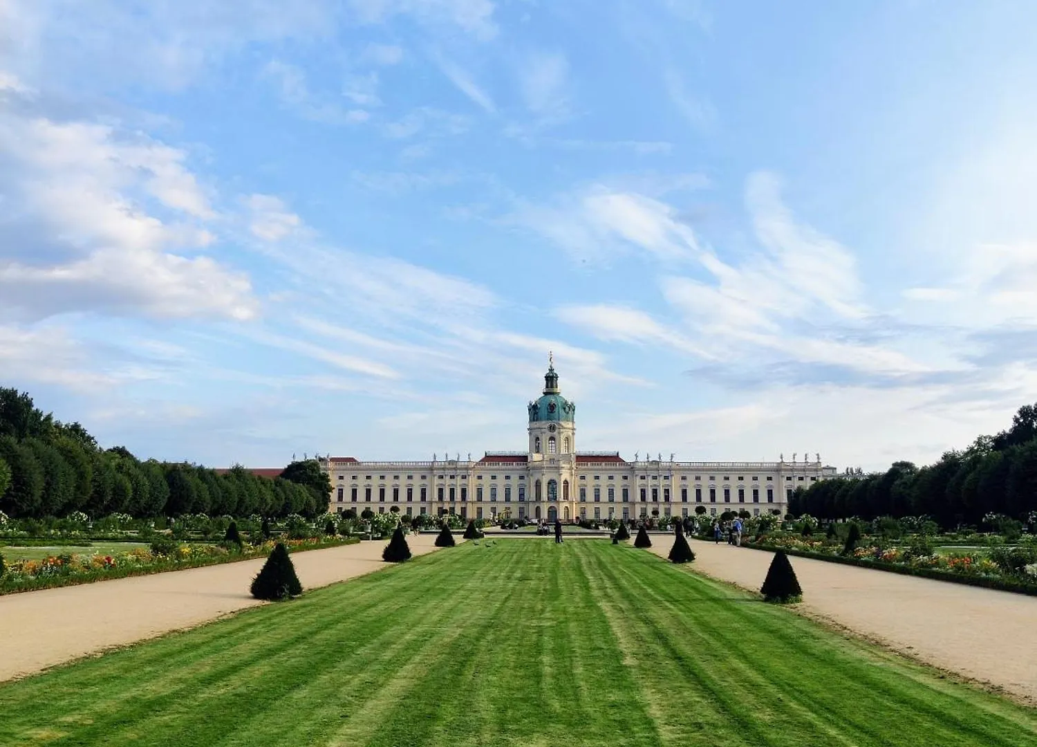 Exquisite 100Qm An Der Spree Apartment Berlin Germany